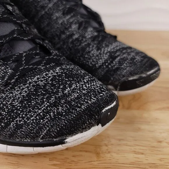 Nike Sneakers‎ Mens Size 9.5 Black White Oreo Free Flyknit Chukka Athletic Shoes