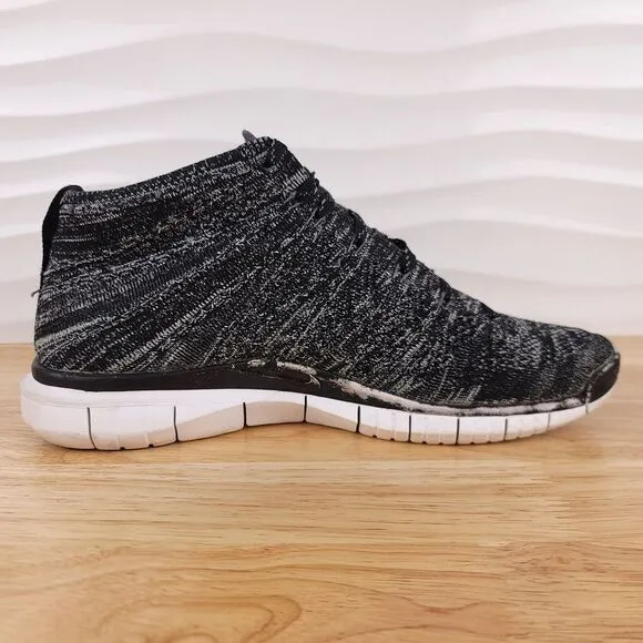 Nike Sneakers‎ Mens Size 9.5 Black White Oreo Free Flyknit Chukka Athletic Shoes