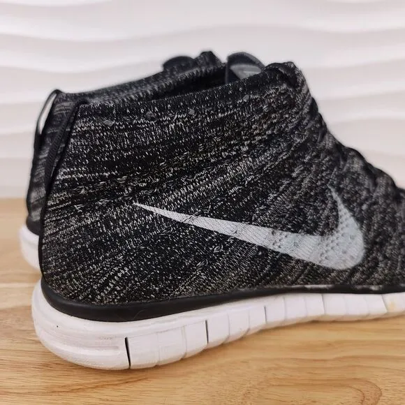 Nike Sneakers‎ Mens Size 9.5 Black White Oreo Free Flyknit Chukka Athletic Shoes