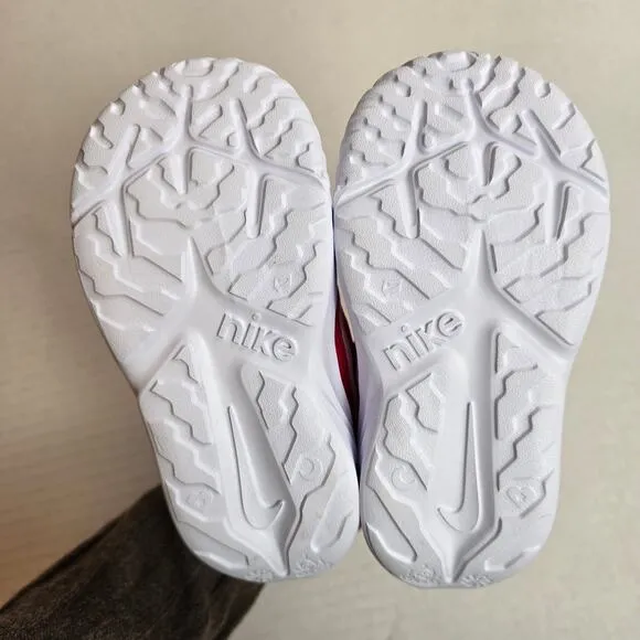 Nike Star Runner 4 NN Size 7C Sneakers Slip On University Red White Running Shoe