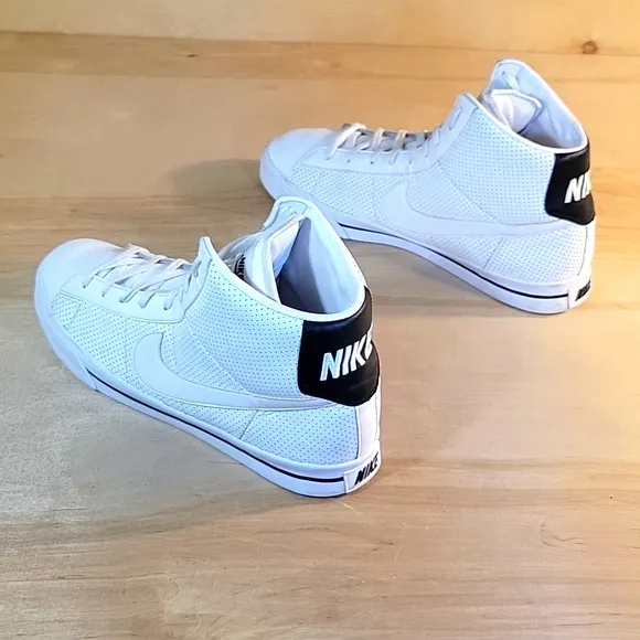 Nike Sweet Classic White Leather Men's Athletic Shoes