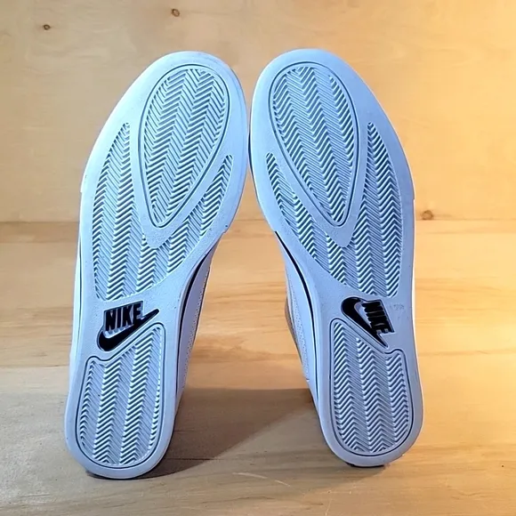 Nike Sweet Classic White Leather Men's Athletic Shoes