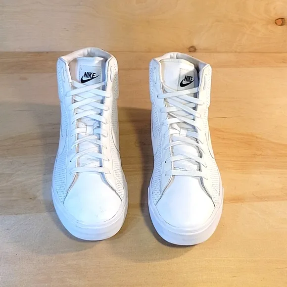 Nike Sweet Classic White Leather Men's Athletic Shoes
