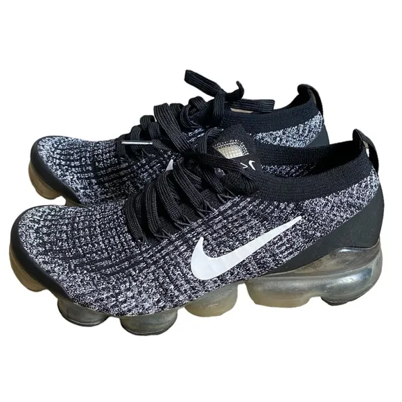 Nike Vapormax Flyknit Oreo Black Gray Running Athletic Shoes Womens 8