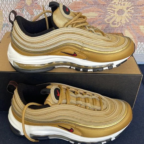 Nike WMNS Air Max 97Metallic Gold/Black/White/ Varsity RedSize 6.5DQ9131-700