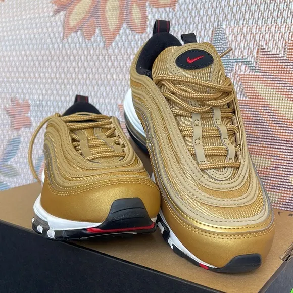 Nike WMNS Air Max 97Metallic Gold/Black/White/ Varsity RedSize 6.5DQ9131-700