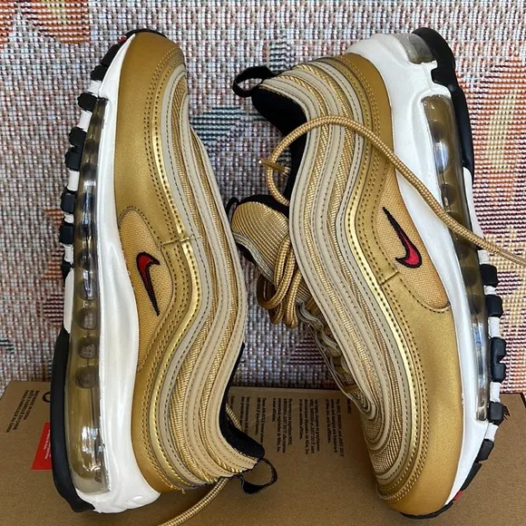 Nike WMNS Air Max 97Metallic Gold/Black/White/ Varsity RedSize 6.5DQ9131-700