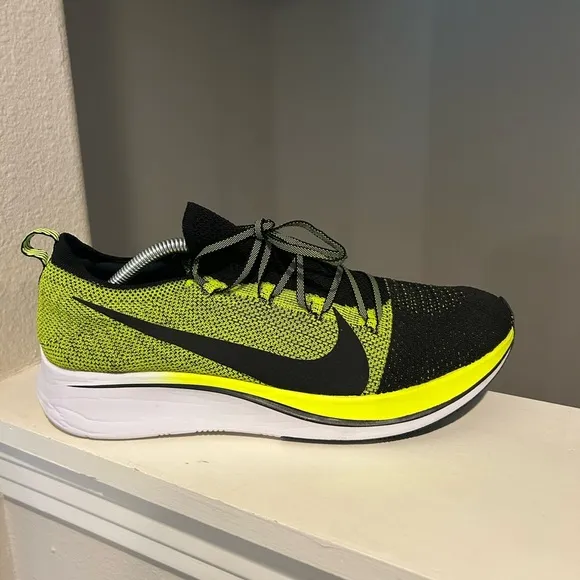 Nike Zoom Fly Flyknit Mens Size 12 Racing Black Volt Athletic Shoes BV6103-002