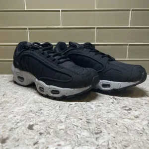 Nike Air Max Tailwind 4 Running Shoes