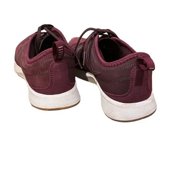 Nike Athletic Suede Shoes Size 7.5