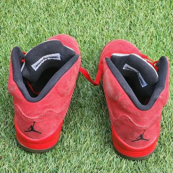 NIKE JORDAN 5s - Kids Shoes - SIZE 5.5Y