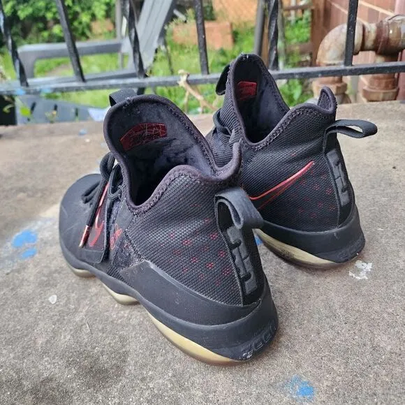 NIKE LEBRON XIV - Mens Shoes - SIZE 11