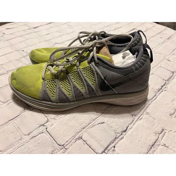 Nike Men's Size 10 Flyknit Running Shoes Gray Volt Neon Yellow Athletic Workout