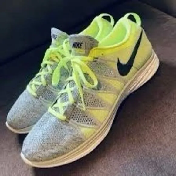 Nike Men's Size 10 Flyknit Running Shoes Gray Volt Neon Yellow Athletic Workout