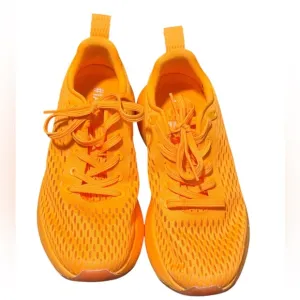 NOBULL Journey Sneakers Neon Orange Men’s Size 7 Womens Size 8.5 Running Shoes
