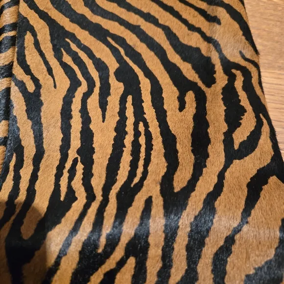 NWOB Silent D Boots Size 7 (Euro 38) Anthropologie Tinglet Kitten Heel Zebra Fur