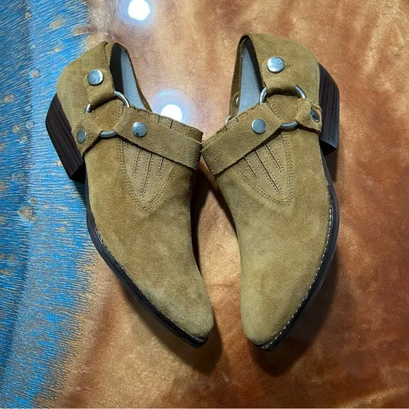 NWOT Bird of Flight Suede Western Booties size 6 tan