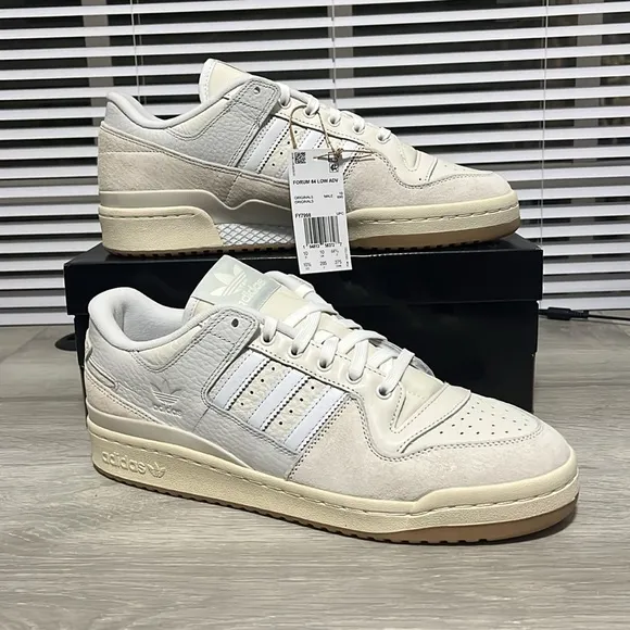 NWT Adidas Forum 84 Low ADV Men's Shoes - White/Cream - FY7998