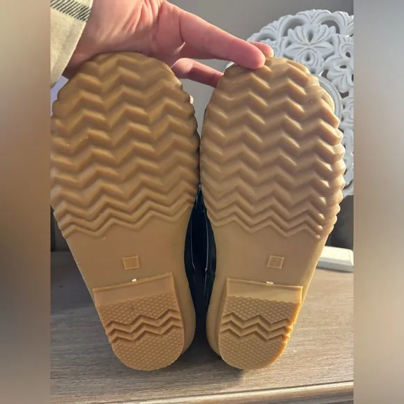 NWT BearPaw Denali Boots