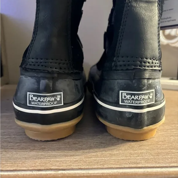 NWT BearPaw Denali Boots