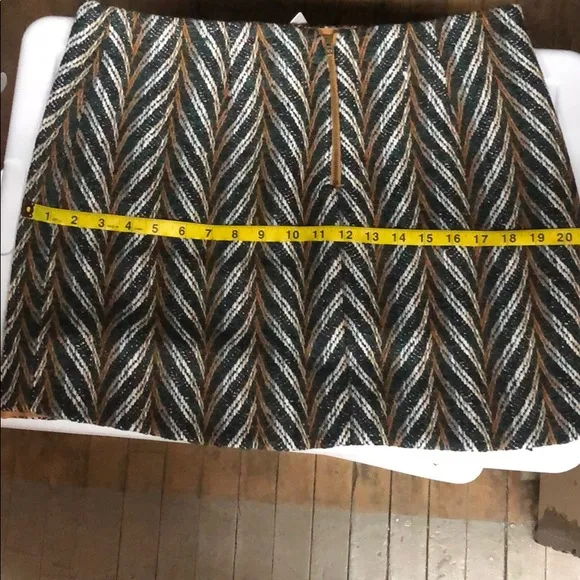 NWT Chevron tweed mini skirt