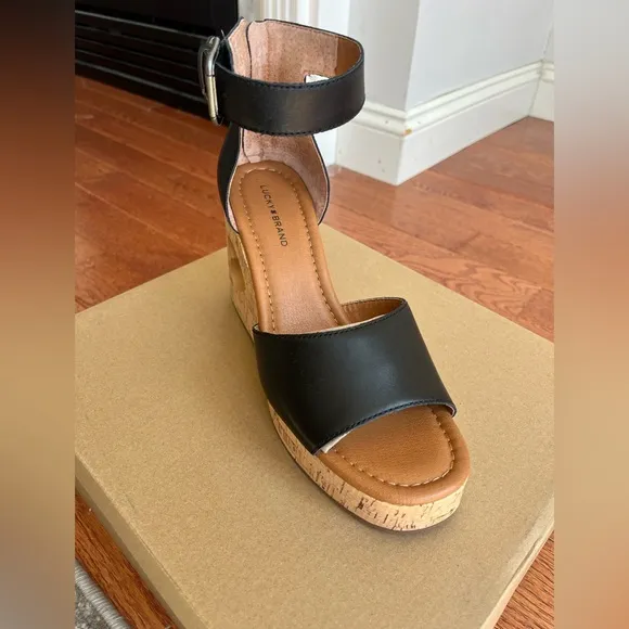 NWT LUCKY BRAND HIMMY HEART BLACK WEDGE SANDAL WEDGES WOMENS NEW IN BOX