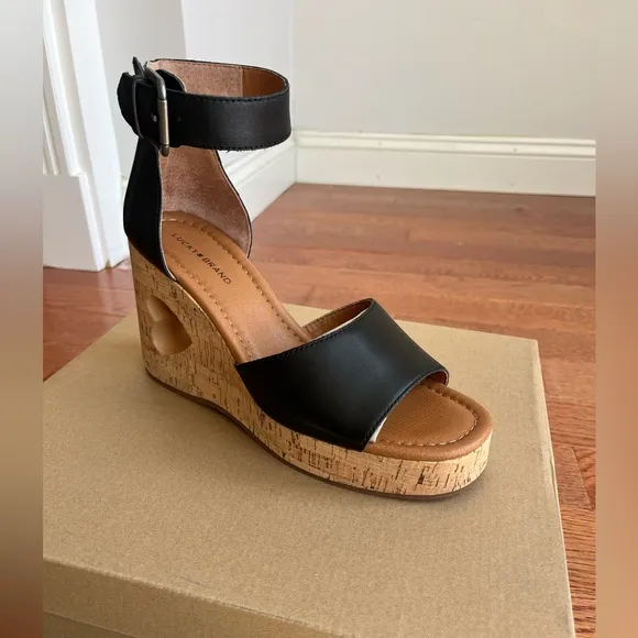 NWT LUCKY BRAND HIMMY HEART BLACK WEDGE SANDAL WEDGES WOMENS NEW IN BOX