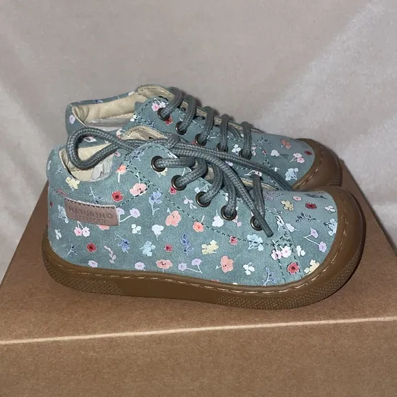 NWT NATURINO AMUR Suede barefoot shoes in Sage