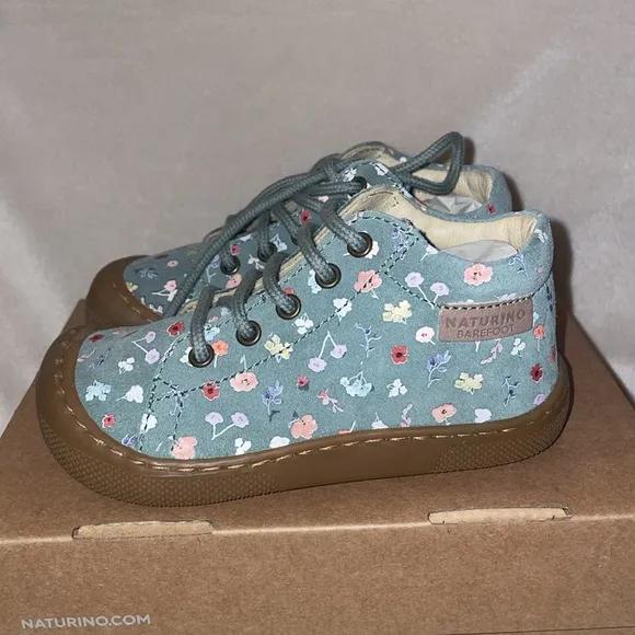 NWT NATURINO AMUR Suede barefoot shoes in Sage