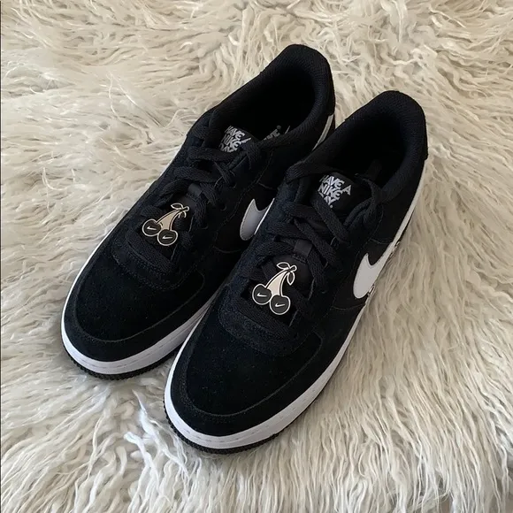 NWT Nike Air Force 1 black suede