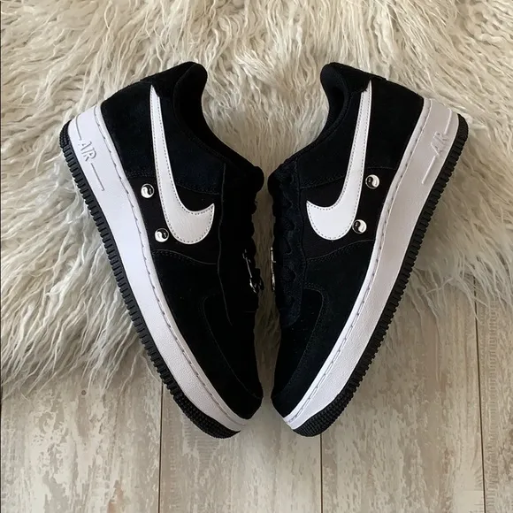 NWT Nike Air Force 1 black suede