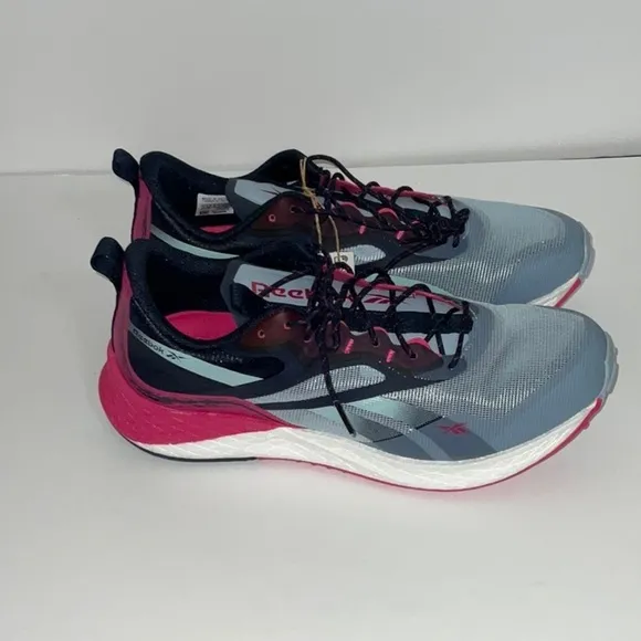 NWT, Reebok Running Shoe, Size 11