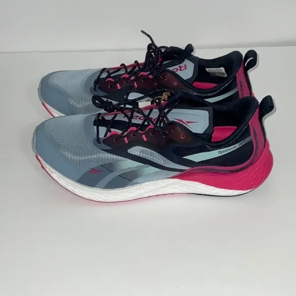 NWT, Reebok Running Shoe, Size 11