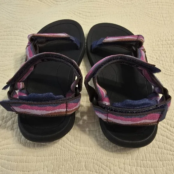 NWT TEVA Kids Hurricane XLT 2 Sandals