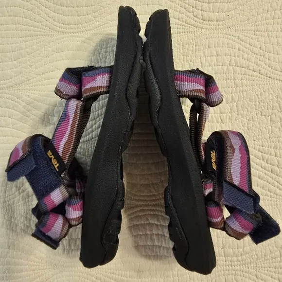 NWT TEVA Kids Hurricane XLT 2 Sandals