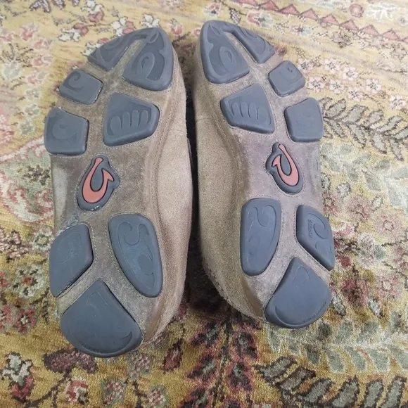 Olukai moloa kohana suede slip on shoes
