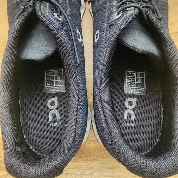 On Cloud 59.98919 Black/White Athletic Running Sneaker Shoes Mens Size 11.5