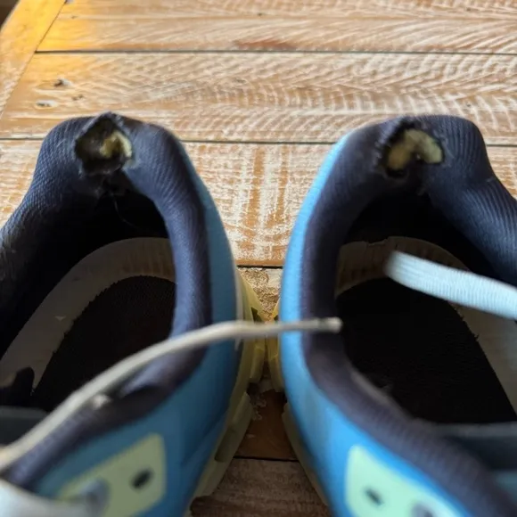 🏃🏼‍♀️On Cloud Cloudflow Running Shoes🏃🏼‍♀️ ~8