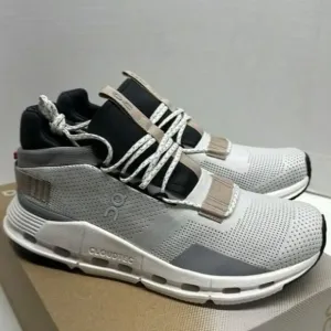 ON Cloudnova Athletic Shoes