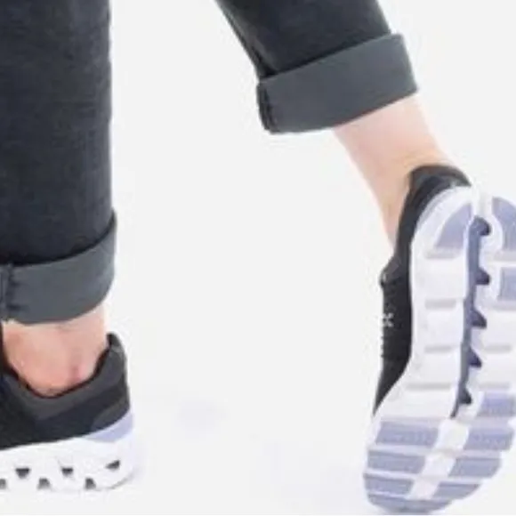 ON Clowswift running shoes NWOT
