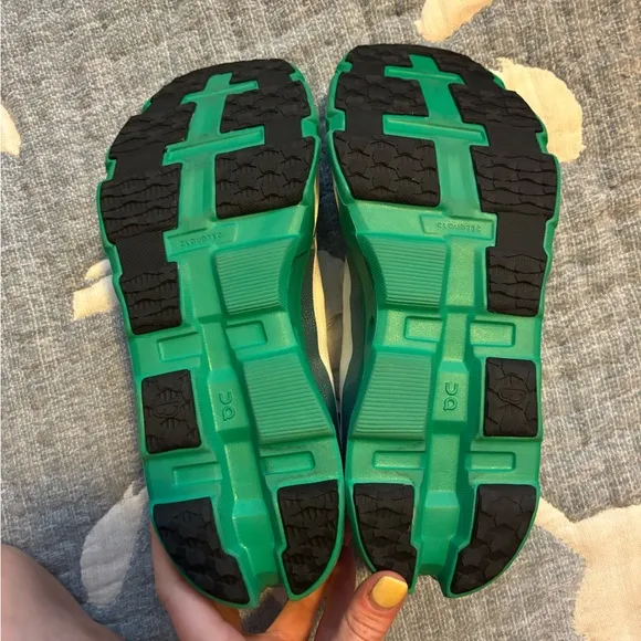 ON Running Cloudmonster Hyper Running Shoes for Women 9