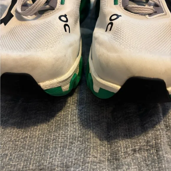 ON Running Cloudmonster Hyper Running Shoes for Women 9