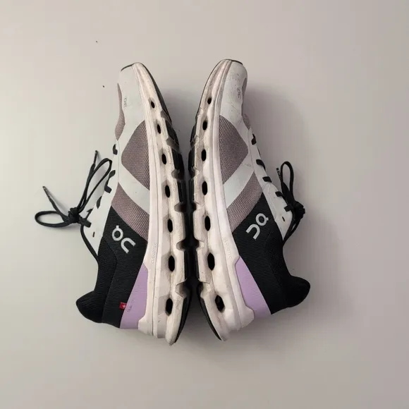 On Running CloudRunner Women's Black and White Running Shoes 10