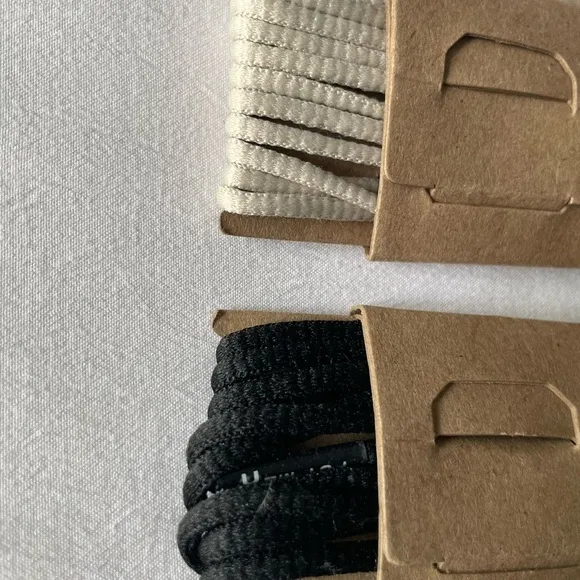 ON Running Shoe Laces Set - Black and Cream