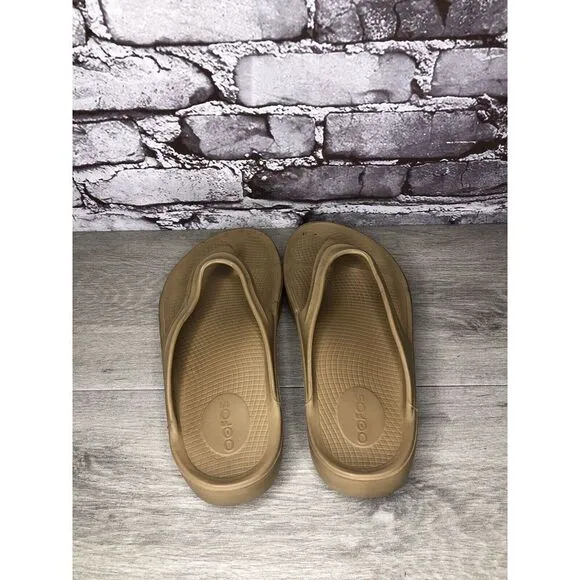 Oofos Oolala Camel Nude Rubber Thong Lightweight Sandals Women Sz 40EU/9M US
