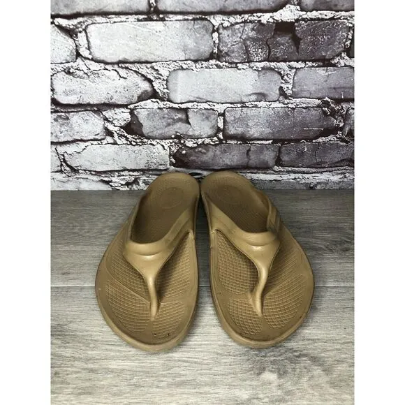Oofos Oolala Camel Nude Rubber Thong Lightweight Sandals Women Sz 40EU/9M US