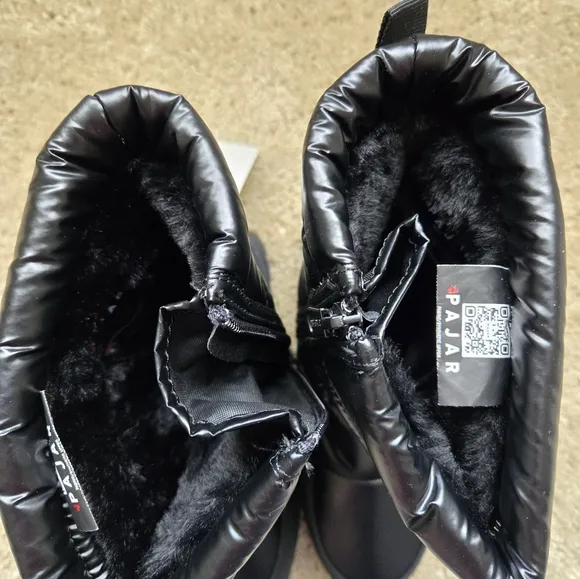 Pajar waterproof winter boots black side zip womens 7