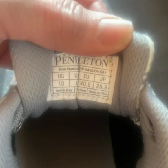Pendleton felt athletic shoes NWT $90 SZ 10