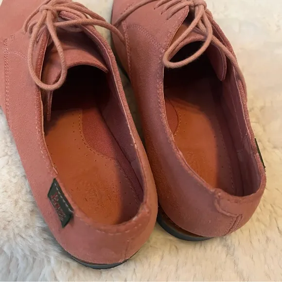 Pink Suede Lace-Up Shoes G.H. Bass Ely 2 desert rose