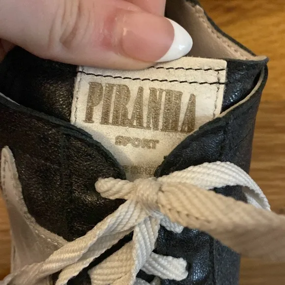 Piranha Women’s Black Sneakers Size 37